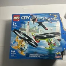 Lego City: Air Race (60260) *Flying helicopter * Box Slightly Damaged * See Pics