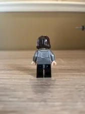 LEGO Star Wars Qi’ra figure with back torso Yoda’s print (misprint)