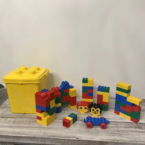 LEGO DUPLO Lot 90+ Blocks, Car, Animal & People Pieces, Big Block Mixed Set