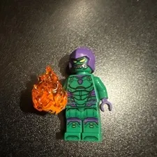 LEGO spiderman Green Goblin minifigure (from oscorp set) w/ Glider and pumpkin 