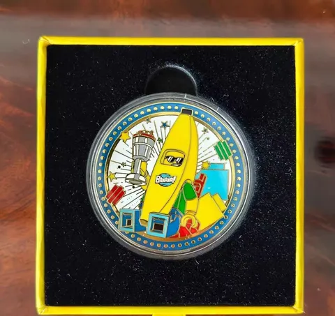 LEGO 831521 LEGOLAND 1st Anniversary Banana Guy Commemorative Medal Badge Gift