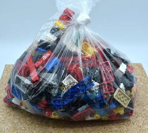 LEGO ASSORTED BLOCKS & PIECES, 650 GRAMS, PRE-OWNED, GOOD CONDITION