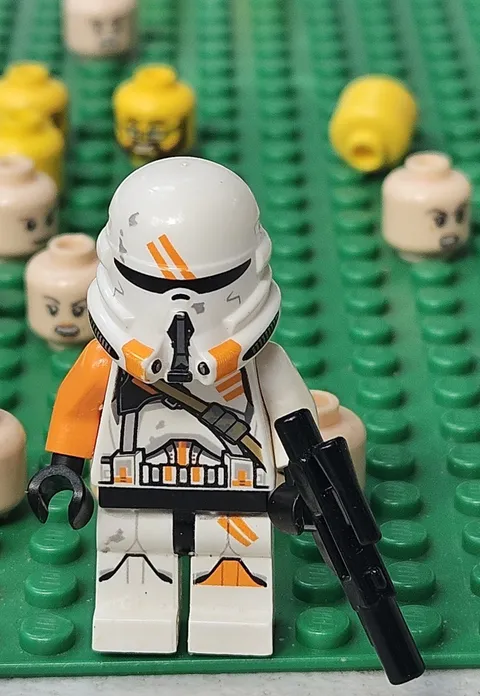 LEGO Star Wars Clone Airborne Trooper Minifigure 212th Attack Battalion sw0523