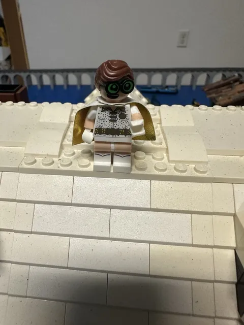 LEGO Super Heroes: LEGO Batman Movie: Disco Robin Minifigure (70922 / sh0444)