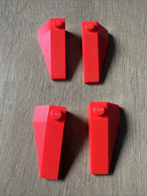 LEGO 43710 43711 Red Wedge 4 x 2 Triple Right Left 2 Pair 4 Pieces