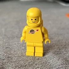 Yellow Spaceman Astronaut Classic Space LEGO Minifigure