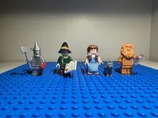 Lego Wizard of Oz minifigures in PRISTINE CONDITION