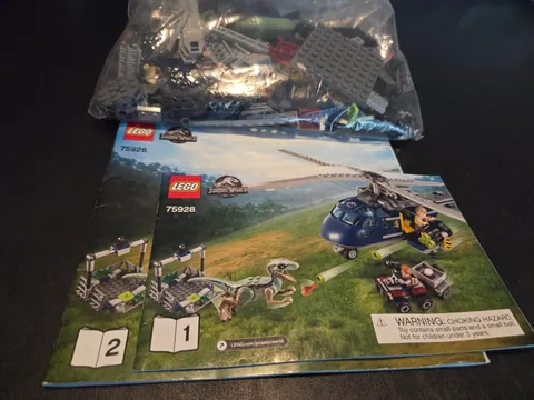 LEGO Jurassic World: Blue's Helicopter Pursuit (75928) - Complete