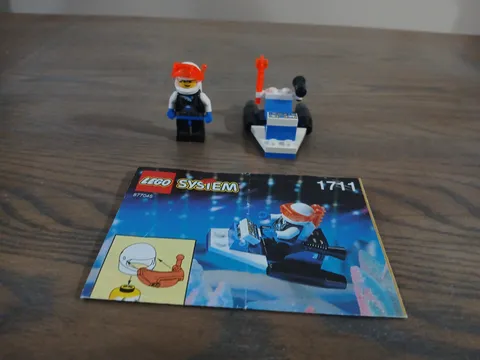 LEGO Space: Ice Planet Scooter (1711) 100% Complete w Minifigures & Instructions