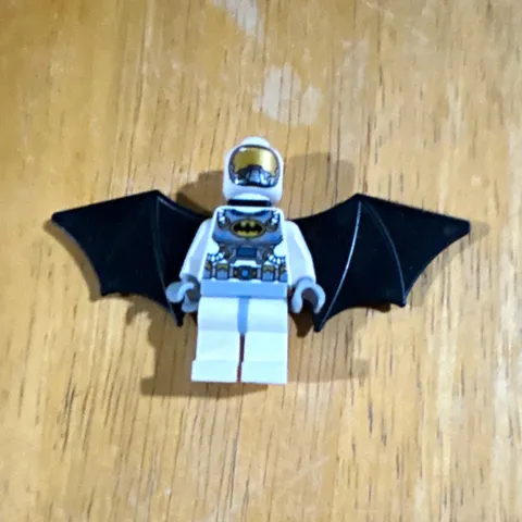 LEGO Minifigures Batman Space Batman Incomplete - no helmet