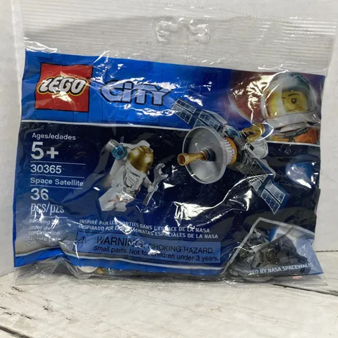 Lego Space Satellite New Sealed in Hand NASA Space-X ESA Astronaut 30365