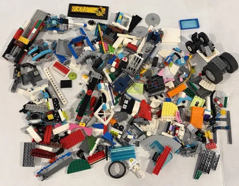 Lego Bricks, Pieces & Parts Bulk Lot (2.2 Lbs.)