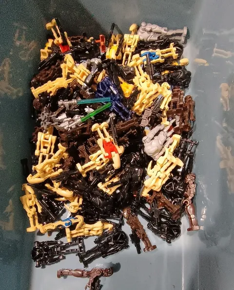 LOT OF 7 Lego STAR WARS DROID MINIFIGURES GRAB BAG RANDOM PICK SUPERBATTLE FIGS
