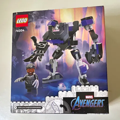 LEGO Marvel Black Panther Mech Armor 76204 124-Piece Limited Edition Set 7+