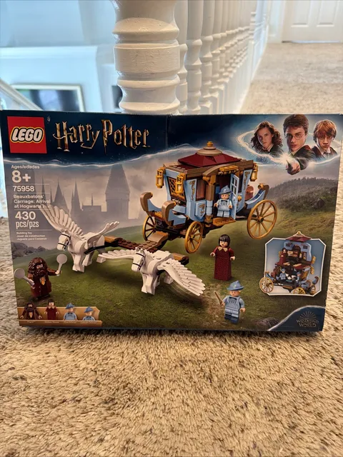 LEGO Harry Potter: Beauxbatons' Carriage: Arrival at Hogwarts (75958)