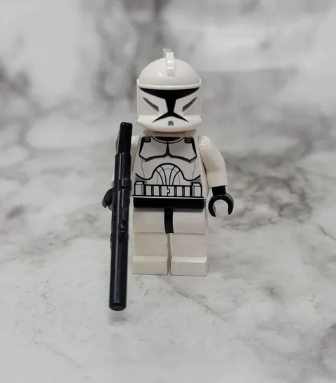 Lego Clone Trooper Minifigure Star Wars 10195 With Blaster No Cracks