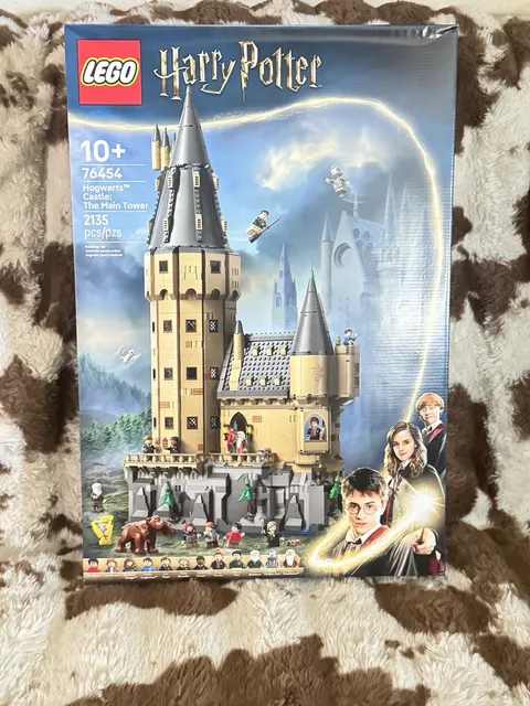 Brand New- LEGO Harry Potter Hogwarts Castle: The Main Tower Complete Set 76454