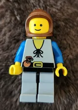 LEGO 6010 Peasant cas092 Castle Light Gray Legs Brown Hood - Minifigure