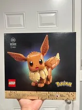 Brand new Eevee Lego set