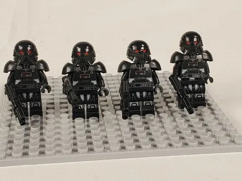 LEGO Star Wars Dark Trooper Lot of 4 sw1161 Complete Helmets Blasters