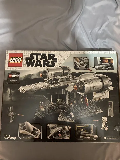 LEGO Star Wars 75292 The Razor Crest Mandalorian 1023pcs 10+ Limited