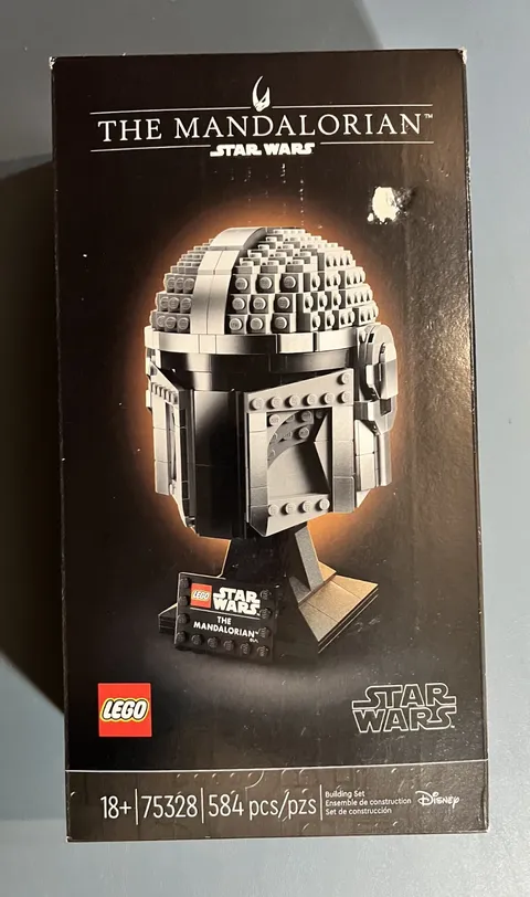 LEGO 75328 Star Wars: The Mandalorian Helmet Brand New Sealed 584 pcs