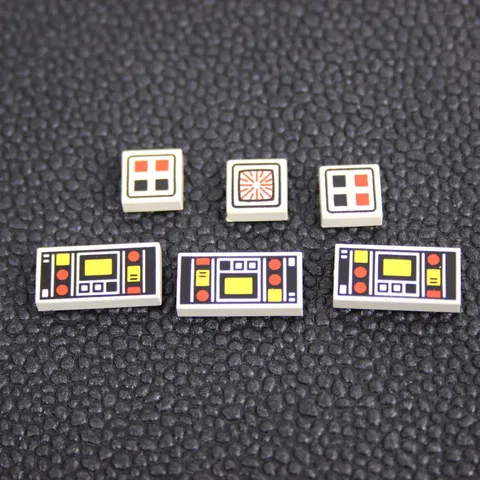 5x LEGO Tile 1 x 2 & 1x1  w/Yellow Red Control 3069p68 Train Space City M-Tron