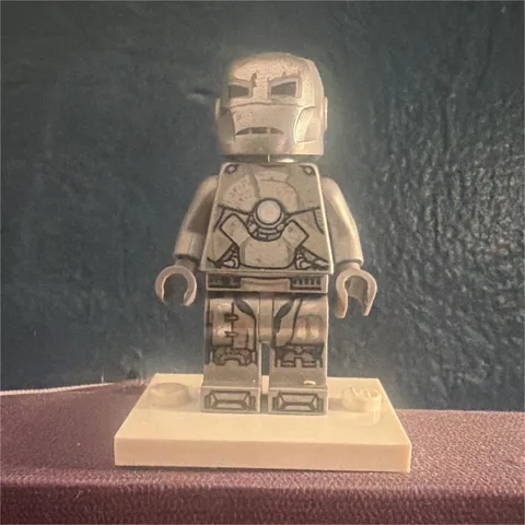 LEGO Minifigure Iron Man Silver/Gray Armored Figure with Helmet