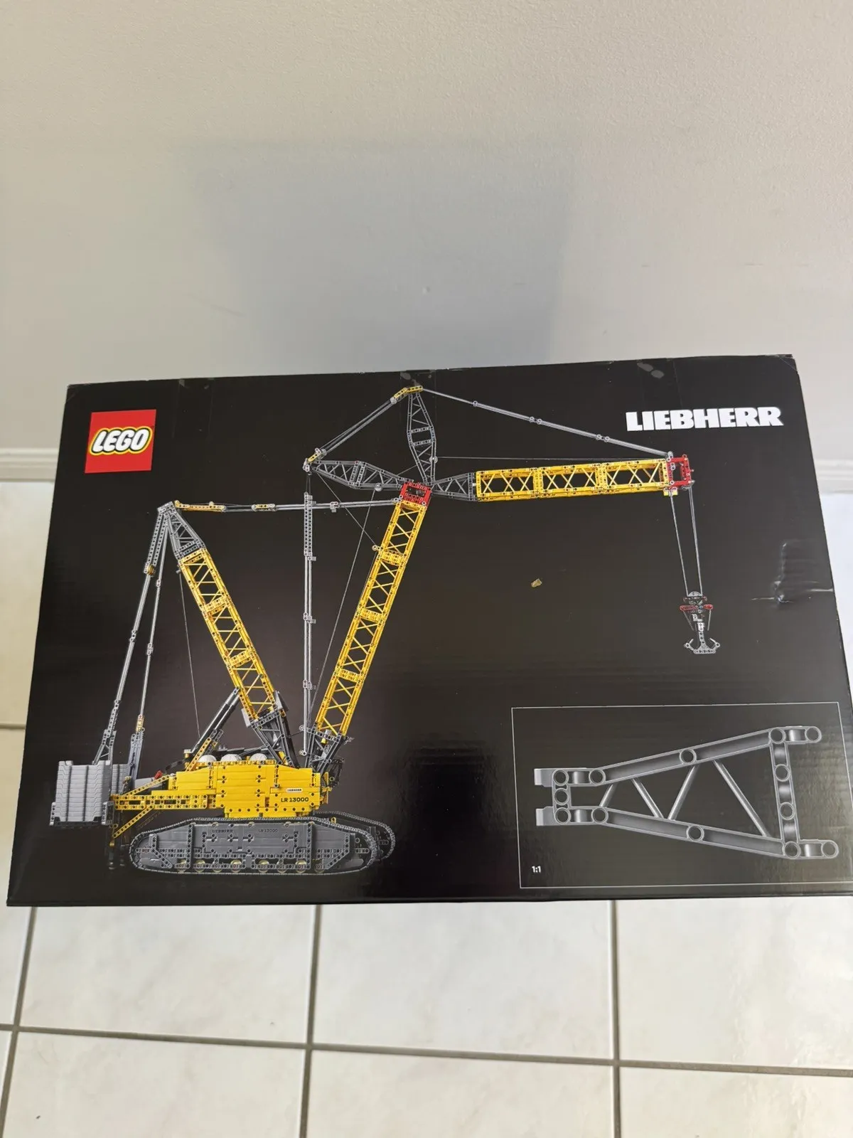LEGO TECHNIC: Liebherr Crawler Crane Lr 13000 (42146)