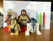 LEGO Star Wars Minifigures - Rebel Pilot, Ewok, Qui-Gon Jinn, R2D2, 3 Lightsaber
