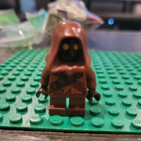 LEGO Star Wars Genuine Minifigure Jawa sw0897 set 75198 RETIRED