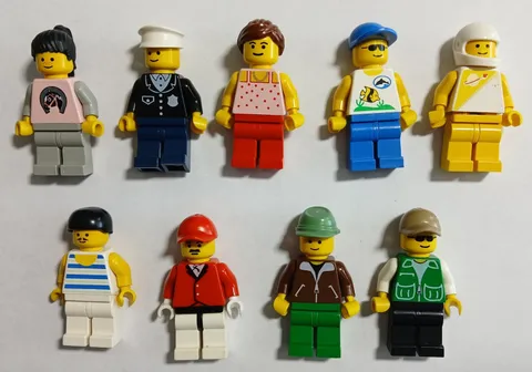 LEGO Vintage Minifigures '90's era, Lot Of 9. Some Hard To Find