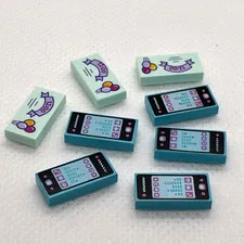 LEGO Friends Minifigure Accessories Tile w/ Smartphone & Party Invitation QTY 8