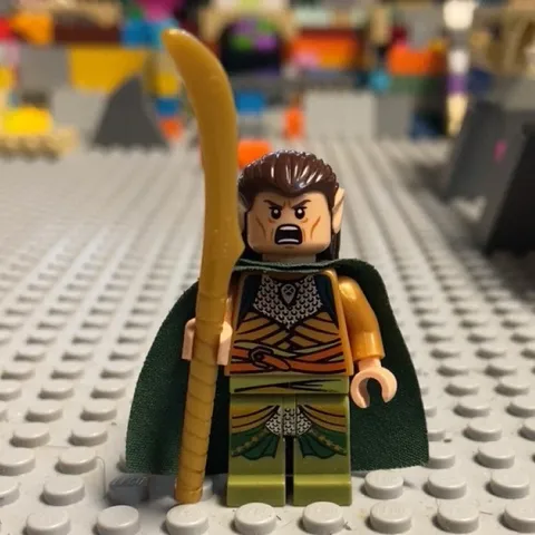 LEGO Elrond The Lord of the Rings Minifigure Green Cape Gold Staff LOR033