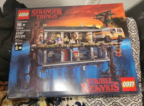 LEGO Stranger Things: The Upside Down (75810)