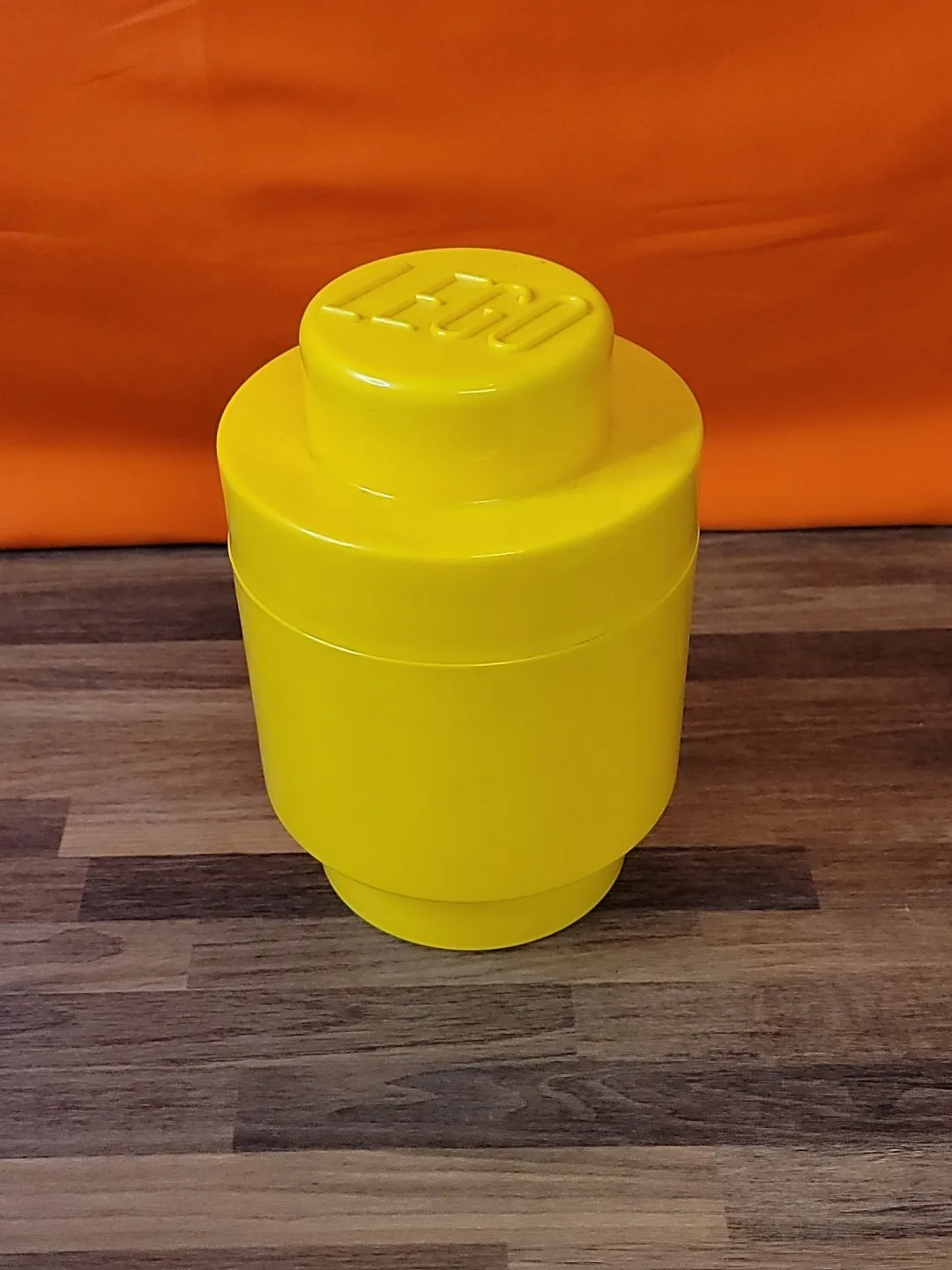 2017 Lego Yellow Round Storage Brick Peg Container