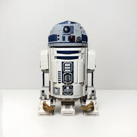 LEGO Star Wars: R2-D2 Set #75308.  RETIRED * WITH MANUAL  *