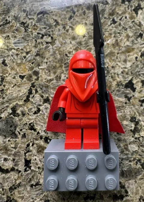 Lego Star Wars SW Minifigure magnet, Royal Guard Emperor red pike 852552