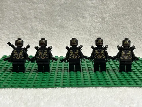 LEGO Marvel Super Heroes Outrider Minifigure lot of 5