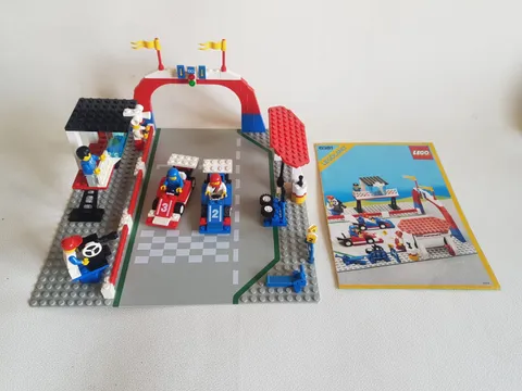 LEGO 6381 Motor Speedway incl instructions 1987 Car Racing Scene 6381-1 #2