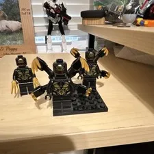 LEGO three Marvel Minifigure 2 Multi-Arm Black Gold one normal