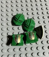 Lego Castle Rascus Triangular Monkey Shield and breastplates Knights Kingdom 2