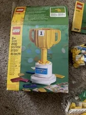 LEGO Iconic: Trophy (40385) NIB. Open Box, Retired Includes stickers