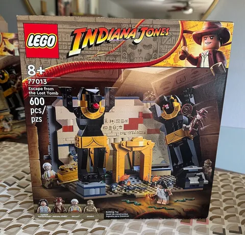 NEW! SEALED! LEGO Indiana Jones: Escape from the Lost Tomb (77013)