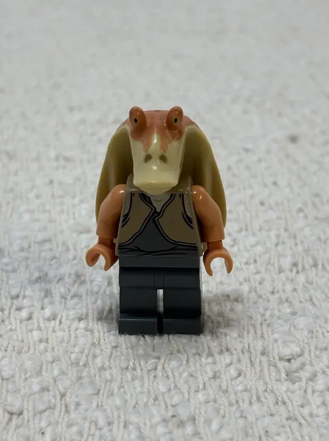LEGO Star Wars Jar Jar Binks Minifigure Gungan Swamp