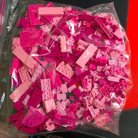 LEGO Bulk Building Bricks Lot Assorted Pinks 8Oz of pieces      Pink1