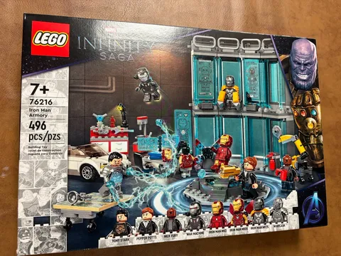 LEGO Marvel: Iron Man Armoury (76216)