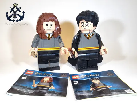 LEGO 2021 Harry Potter & Hermione Granger BIG FIGS Set 76393 Desk Display