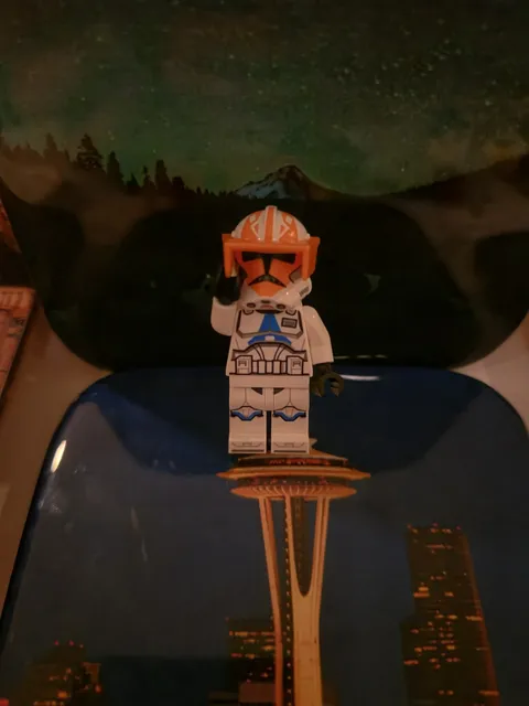 LEGO Minifigure White Armor w/ Orange Helmet White & Blue Figure