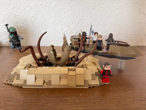 LEGO Star Wars: Desert Skiff & Sarlacc Pit (#75396) *no display stand*